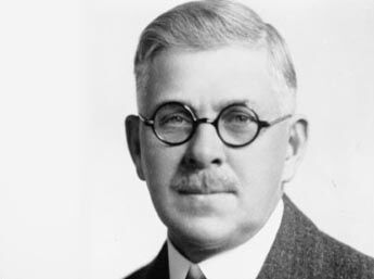 Ein weiterer wegweisender Schritt in Richtung Fließfertigung ist Ransom Eli Olds gelungen. (Bild: gemeinfrei)