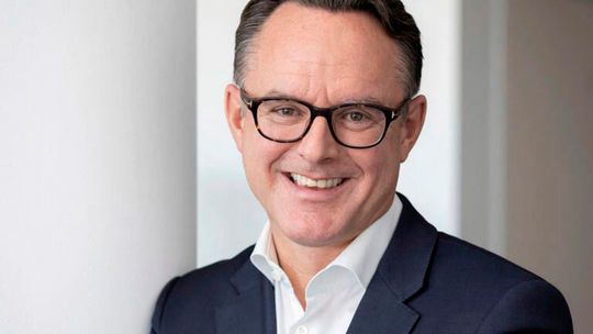 Der Edelmetallrecycler Aurubis hat bekanntlich einige Entscheider durch Betrugs- und Diebstähle, die nicht verhindert werden konnten, vorzeitig ihres Amtes enthoben. Mit Steffen Hoffmann – ehemals bei Mercedes Benz – kommt ab Anfang Oktober ein neuer Finanzchef.(Bild:  Aurubis)