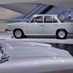 Star der aktuellen Ausstellung „Belle Macchine. Italienisches Automobildesign bei BMW“: der von Giovanni Michelotti geprägte BMW 1800 TI im BMW Museum.(Bild:  BMW AG)