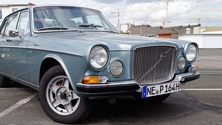 Der 164 ist Volvos erste Nachkriegsentwicklung einer gehobenen Mittelklasse. Die stattliche Limousine ist heute exotisch – und ein zuverlässiger Begleiter als Oldie für den Alltag. (Foto: SP-X/Patrick Broich)