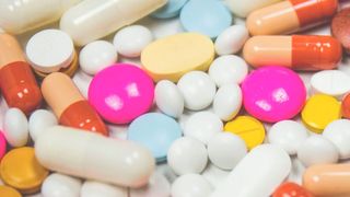 Arzneimittelrückstände könnte künftig die Gewässer noch stärker belasten. (gemeinfrei)