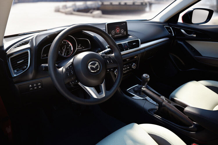 Auch innen lässt sich Mazda nicht lumpen und setzt auf hochwertige Materialien. (Foto: Mazda)