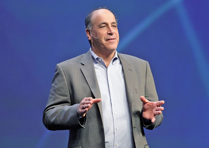 Carl Bass: „In der Cloud kostet es das selbe, einen Prozessor zehntausend Sekunden zu nutzen, wie zehntausend Prozessoren eine Sekunde.“ (Bild: Autodesk)