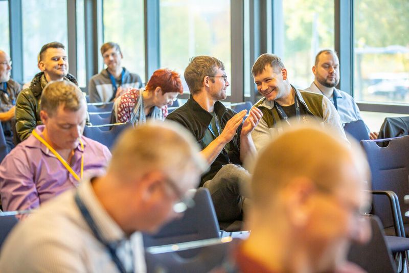 Parallel zur Ausstellung hatten die Besucher die Gelegenheit in Fachvorträgen ihr Wissen aufzufrischen. (Bild: Amelie Jehmlich/ART n Photo)