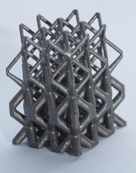 The titanium insert was manufactured by metal 3D printers in a process known as Selective Laser Melting (SLM). (Atos)