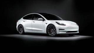 Tesla erklärt sein Model 3 zum energieeffizientesten Auto überhaupt. (Bild: Tesla)