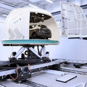 (Universität Stuttgart)