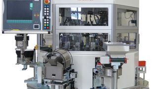 Kurvengesteuerter Rundtaktautomat spart Energie und lässt sich kostengünstig für neue Aufgaben umrüsten. (IMA)