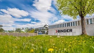 Fig. 1: La empresa Binder GmbH, con sede en Tuttlingen y conocida, entre otras cosas, por sus armarios de climatización y de congelación ultrabaja, se ha comprometido con la sostenibilidad. (Imagen:Binder)
