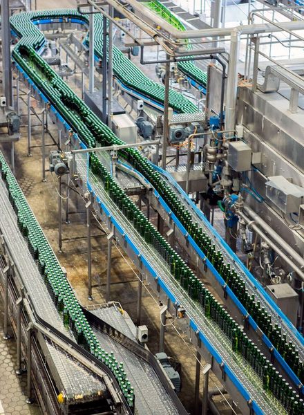 Der international agierende Schalterhersteller Kraus & Naimer beliefert die Grolsch Brauerei bereits seit über zehn Jahren mit seinen Produkten. Unter anderem wurden Reparaturschalter verbaut, um eine sichere Wartung der Anlagen gewährleisten zu können.  (Kraus & Naimer )