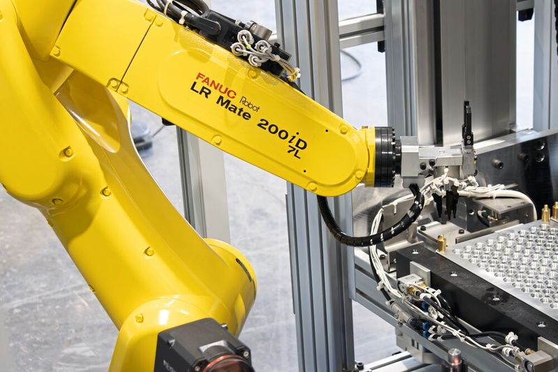 Automatisierter Workflow bis hin zur Palettierung. (Bild: Citizen Machinery Europe GmbH)