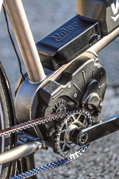 Das Lastenfahrrad weist als besondere Features eine Rückfahrfunktion und eine Funktion zur Bremsenergierückgewinnung auf. (GOOD-SHOOT.COM / Reygondeau / Valeo)