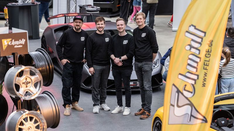 Anbieter von Zubehör nutzen die Messe für Produktwerbung. (Bild: Eva Biederbeck/ LV Kfz-Gewerbe S-H)