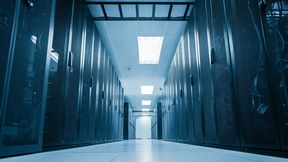 Geschäfte im Bereich der kritischen Infrastruktur stellen hohe Anforderungen an die Informationssicherheit. (Bild: Lufthansa Industries/iStock, bjdlzx)