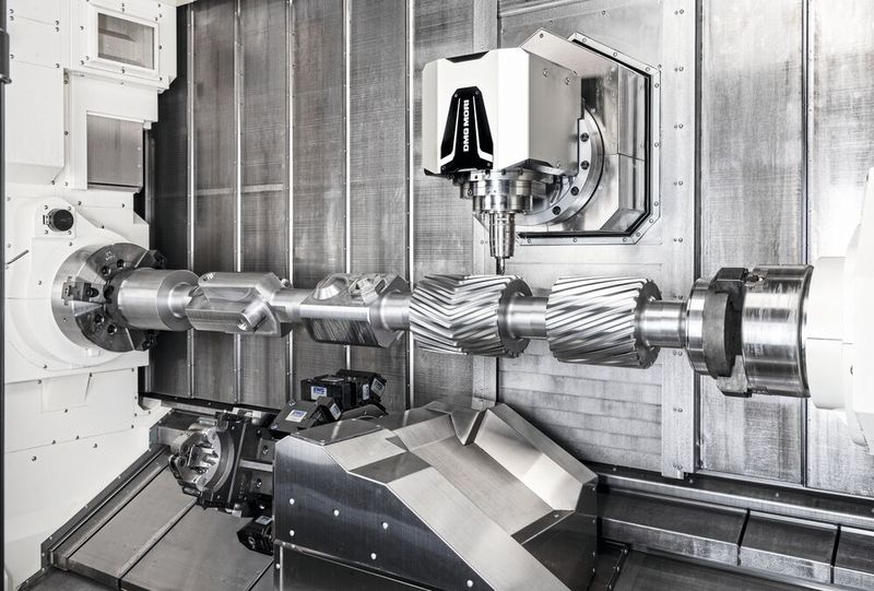 Einfache Programmierung ohne Spezialwissen: Mit exklusiven DMG Mori Technologiezyklen und der Software gear Mill gelingt die hochpräzise Verzahnungsherstellung auf Standardmaschinen wie der NTX 3000 direkt über eine intuitive, dialoggeführte Parametereingabe. (Bild:  DMG Mori)