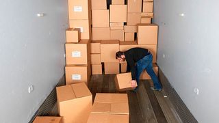 Mithilfe von „SmartPack“ können Anwender die Beladung ihrer Lkw in Echtzeit überwachen. Mehrere Sensoren liefern dazu kontinuierlich Daten. (Jay Brenner, Zebra)