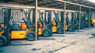 Je größer die Flotte, desto schneller zahlt sich die Investition in die Infrastruktur aus. (©petunyia - stock.adobe.com)