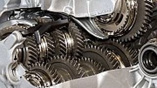 Zwei lange Wellen und eine kurze ergeben das 2,5-Wellenkonzept des Getrag 6 MTT 350. (Foto: Rene Krause)