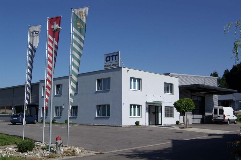 In Affeltrangen, Schweiz, beschäftigt die Ott Metalldrückerei AG zehn Mitarbeiter und liefert europaweit für ihre Kunden. Bild: Ott (Archiv: Vogel Business Media)