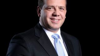 Andreas Radics, Geschäftsführer von Berylls Strategy Advisors freut sich über das Ergebnis der Studie. (Berylls)