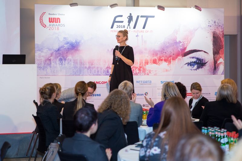 Stefani Josephs eröffnete den FIT-Kongress 2018 (Vogel IT-Medien)