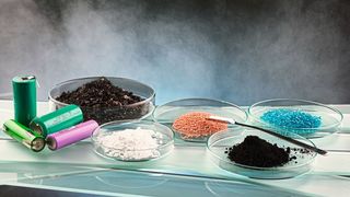 Je mehr Batterien zum Recycling anfallen, desto wichtiger werden nachhaltige Wiederverwertungsverfahren für die enthaltenen Wertstoffe. (Bild: Amadeus Bramsiepe, KIT)