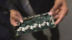 Mit Plug-and-Play-Modulen von PMD können voll funktionsfähige, kundenspezifische Platinen innerhalb weniger Wochen statt Monaten oder sogar Jahren entwickelt und produziert werden. (Bild: Performance Motion Devices, Inc.)