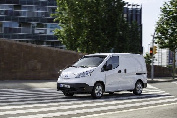 Der elektrische Kleintransporter Nissan e-NV200 verbindet das Beste aus zwei Welten (Nissan)