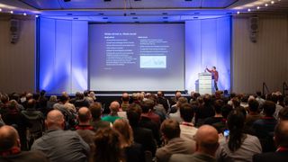 Der EMV-Kongress richtet sich insbesondere an Fach- und Führungskräfte sowie Nachwuchsingenieure. (Bild: Mesago / Mathias Kutt)