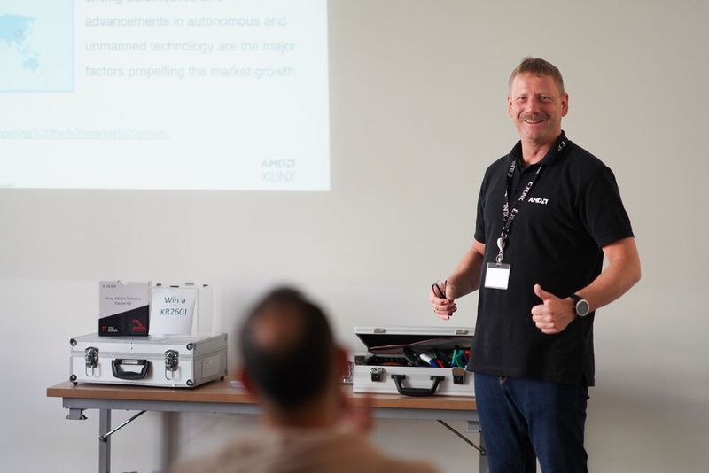 FPGA Conference Europe 2022: Über 70 Sprecher, 100 Vorträge und über 250 Teilnehmer – nach zwei Jahren mit Corona-bedingten Digitalkonferenzen fand die dreitägige FPGA Conference vom 5. bis 7. Juli 2022 endlich wieder als Präsenzveranstaltung statt. Besondere Highlights waren die spannende Keynote von Nick Ni von AMD/Xilinx, die interessante Couchtalk-Expertenrunde, der traditionelle BBQ-Grillabend sowie die vielen glücklichen Gewinner der Verlosungsaktionen.  (Bild: Nadine Stegemann)