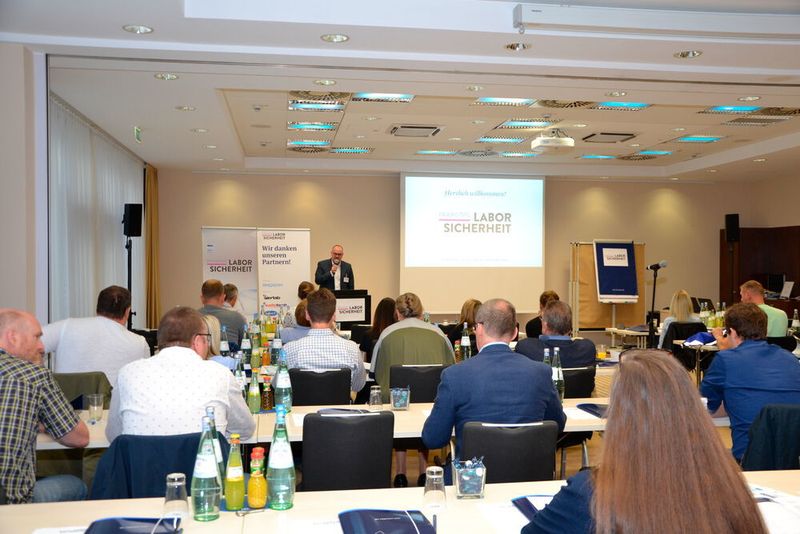  (LABORPRAXIS/Lütmman)