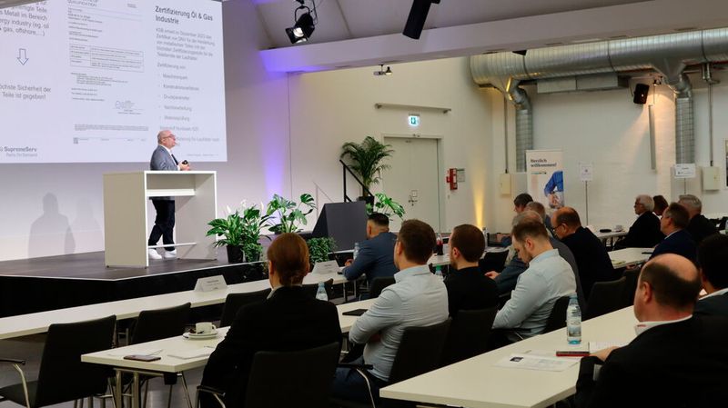 Auch die weiteren Vorträge des zweiten Tages rund um die Themen Pumpen- und Wasserstofftechnik werden mit großem Interesse der Teilnehmer besucht. (Bild: Junker /PROCESS)