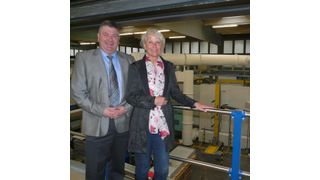 Mit der neuen Anlage wollen Christian Jünemann und Christiane Sieper-Meyer, beide Geschäftsführer, eine höhere Produktivität erreichen. (Bild: Julius vom Hofe)