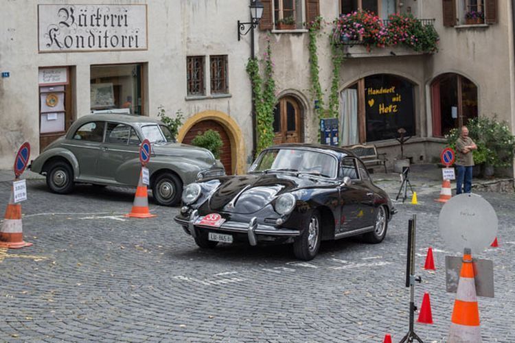 Fahrerisches Geschick ist natürlich auch in der Schweiz gefragt, wobei ... (Jungfrau-Rallye)