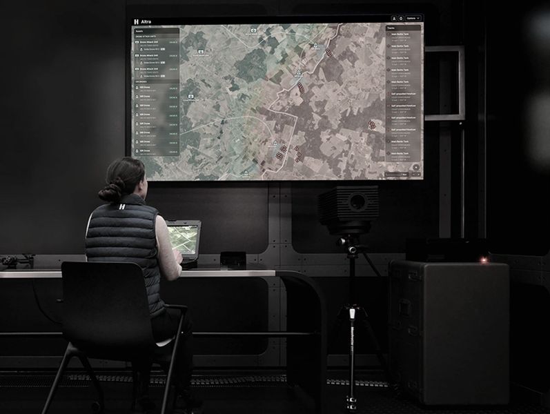 Altra accelerates target identification, localisation, assignment and engagement by combining on-edge AI with a degradation-resilient networking stack and powerful ground station software (pictured). (Source: Helsing SE)