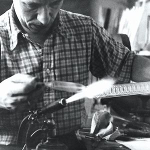 Die Gründung 1948: Hermann Pilz gründet eine Glasbläserei und legt damit den Grundstein für das Familienunternehmen.