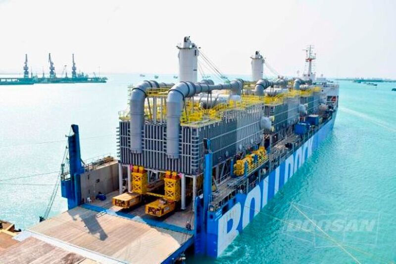 The shipped desalination equipment will be responsible for heating and turning seawater into distilled water at the Bapco Refinery in the Kingdom of Bahrain. (Doosan Vina)
