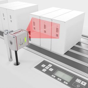 Der DCR 100i ist ideal für die Objektdetektion bei hohen Geschwindigkeiten, beispielsweise in der Verpackungsindustrie. Mit 120 Bildern pro Sekunde ermöglicht er Fördergeschwindigkeiten von bis zu zwei Metern pro Sekunde.(Bild:  Leuze)