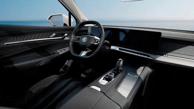 Das Cockpit des MG9S ist digital eingerichtet und aufgeräumt. (Bild: MG Motor)