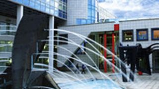 Herzkammer eines Weltunternehmens: die Würth-Konzernzentrale im hohenlohischen Künzelsau. (Foto: Würth)