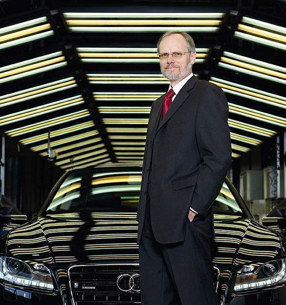 Frank Dreves, Mitglied des Vorstands der Audi AG, Geschäftsbereich Produktion: „Die klassische Werkzeugmaschine wird noch lange ein wichtiger Bestandteil der automobilen Produktionstechnik bleiben.“ Bild: Audi (Archiv: Vogel Business Media)
