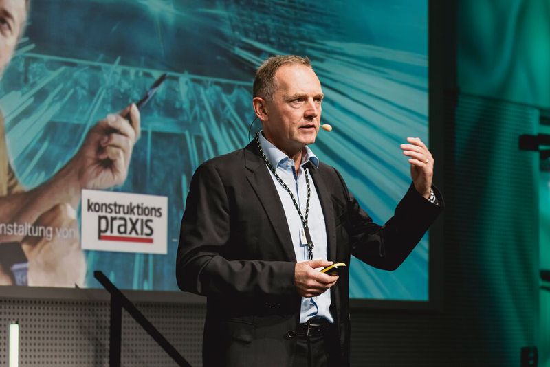 Toleranzmanagement - Fluch oder Segen? – dieser Frage ging Michael Kellers, Enginsoft GmbH, nach und zeigte die Vorteile einer statistischen 3D-Toleranzanalyse.  (Bild: Stefan Bausewein - VCG)