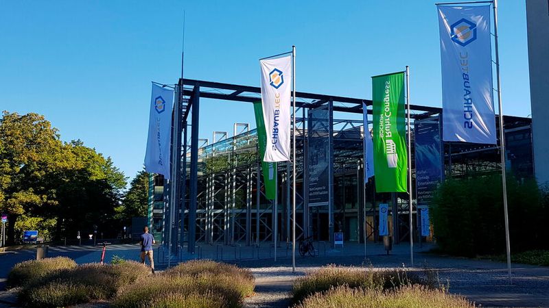 Die Schraubtec West 2022 fand im Ruhr-Congress Bochum statt. Die Schraubtec West 2022 fand im Ruhr-Congress Bochum statt.