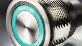 Bei den Beleuchtungsoptionen kann  zwischen zwei Ausführungen gewählt werden, der Ring- und der Flächenbeleuchtung. (Schurter)