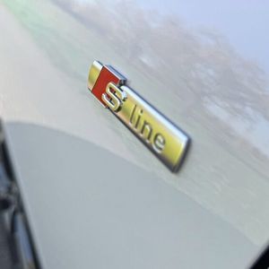 Das S line-Paket bringt neben optischen Akzenten auch die größere 20-Zoll-Bereifung mit sich.(Bild:  Achter – VCG)