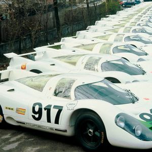 (Porsche)