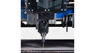 Dank der Prozessoptimierung beim Bohren können die Nebenzeiten jetzt deutlich reduziert werden. (Messer Cutting Systems)