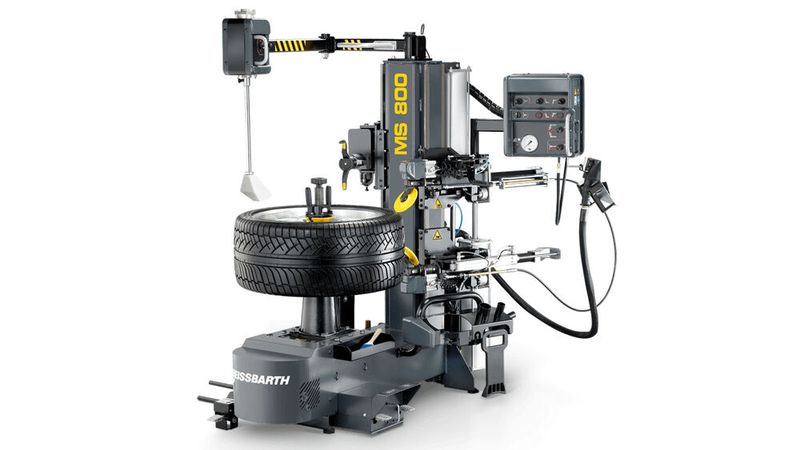 Neu im Beissbarth-Programm ist auch die Montiermaschine „MS 800“. Durch ihren Einsatz soll ausgeschlossen werden, Reifen beim Montieren oder Demontieren zu beschädigen.  (Bild: Beissbarth)
