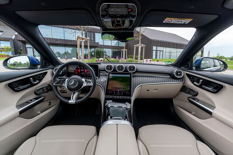 Der Innenraum ist hochwertig und sehr gut verarbeitet. (Mercedes-Benz)