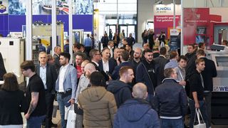 Die Fachmesse DST Dreh- und Spantage Südwest vom 9. bis 11. April 2025 auf dem Messegelände Villingen-Schwenningen bietet Wissenstransfer und neue Impulse im Herzen der Technologieregion Schwarzwald-Baar-Heuberg. (Bild: SMA Südwest Messe- und Ausstellungs-GmbH)